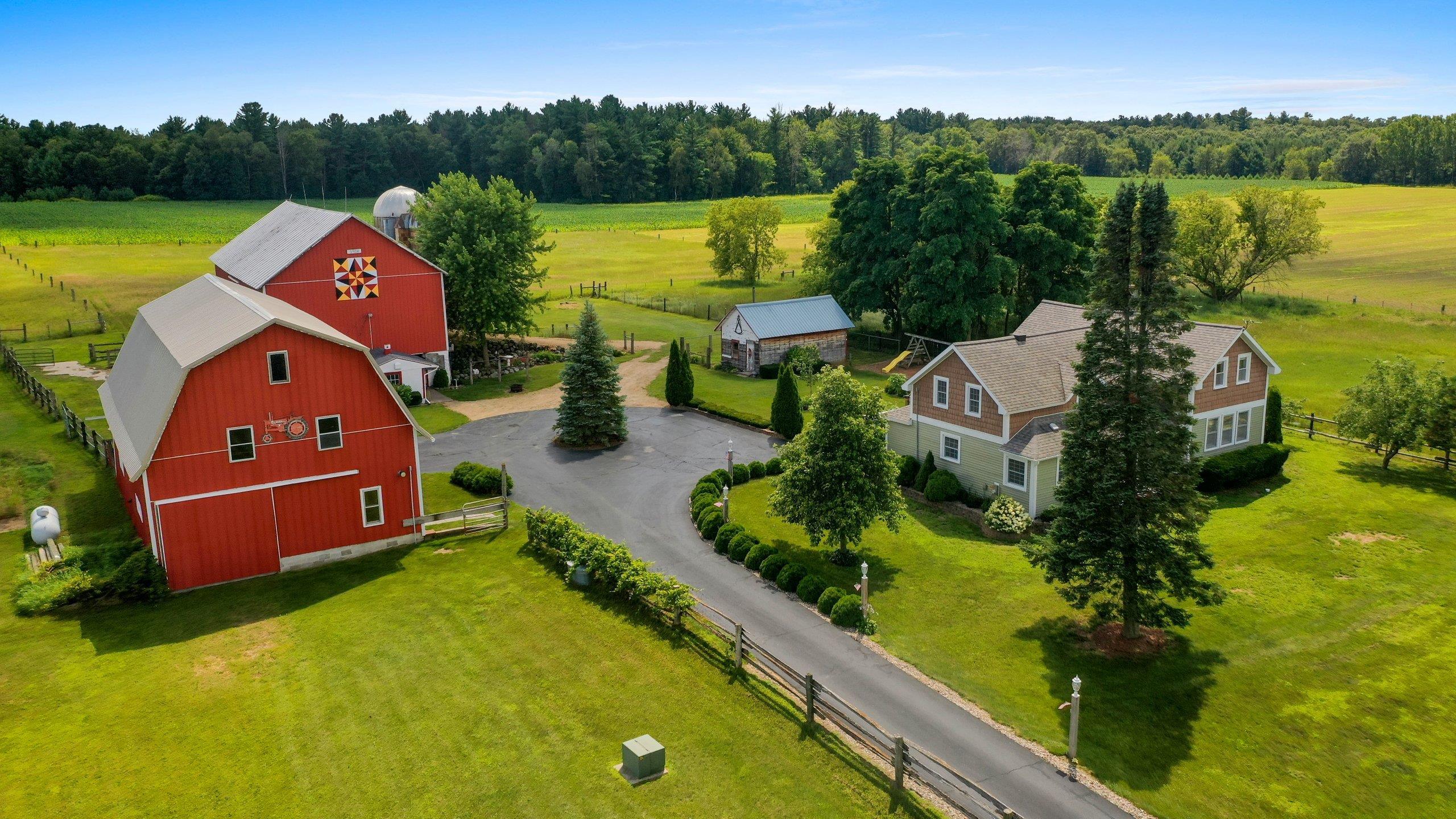 Shawano, Wisconsin 54166, United States, 3 Bedrooms Bedrooms, ,2 BathroomsBathrooms,Residential,Pending,51404