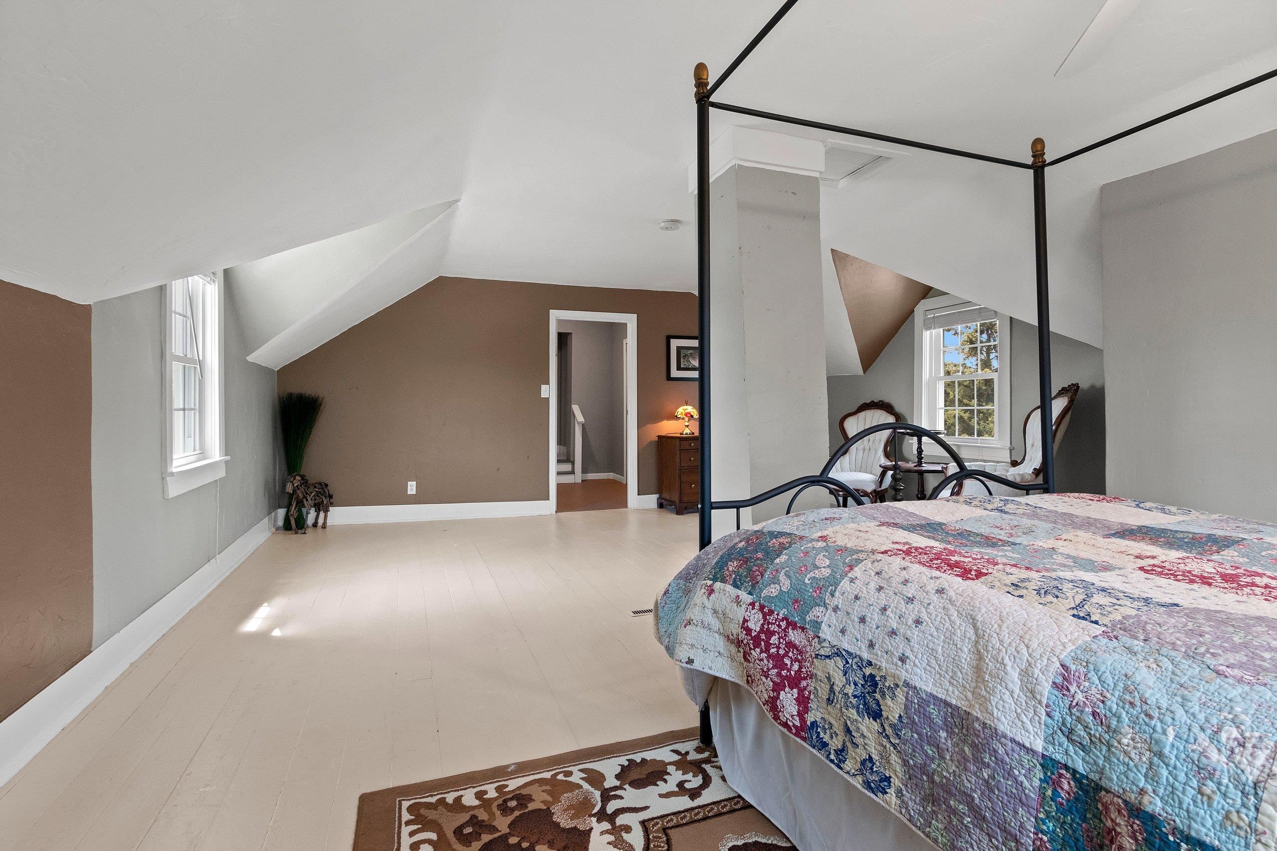 Shawano, Wisconsin 54166, United States, 3 Bedrooms Bedrooms, ,2 BathroomsBathrooms,Residential,Pending,51404