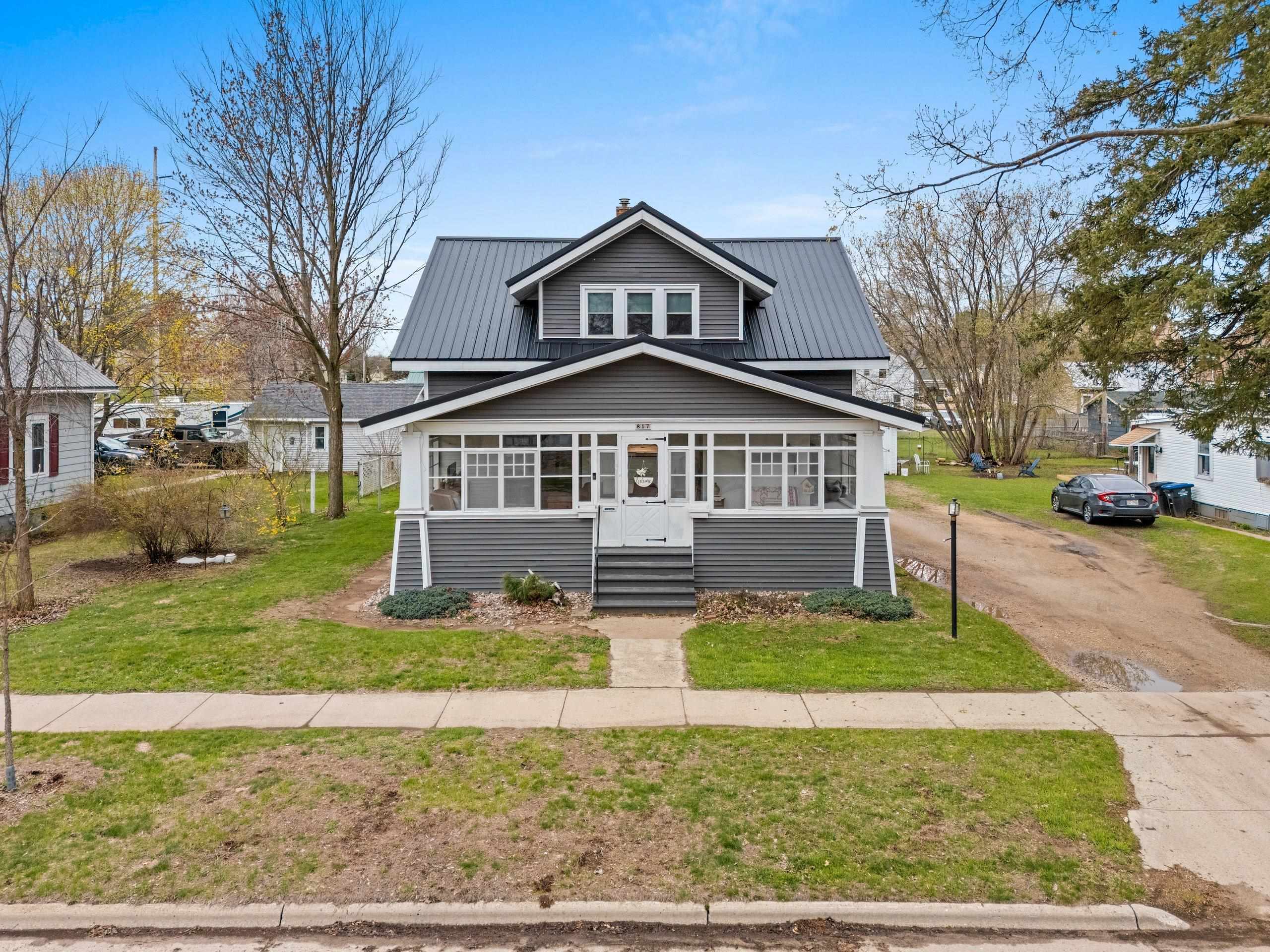 Shawano, Wisconsin 54166, United States, 3 Bedrooms Bedrooms, ,2 BathroomsBathrooms,Residential,Active,123379