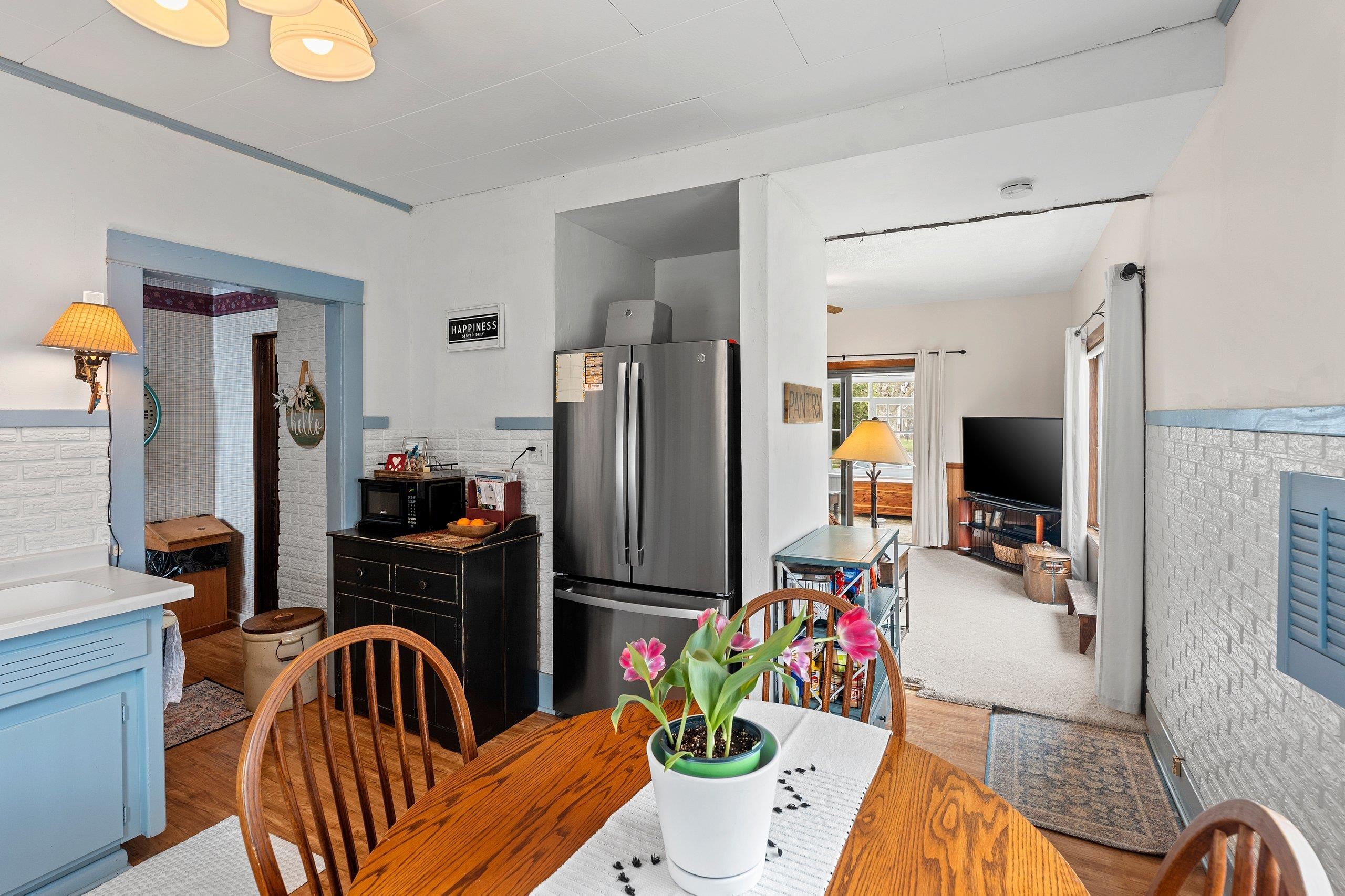 Shawano, Wisconsin 54166, United States, 3 Bedrooms Bedrooms, ,2 BathroomsBathrooms,Residential,Active,123379