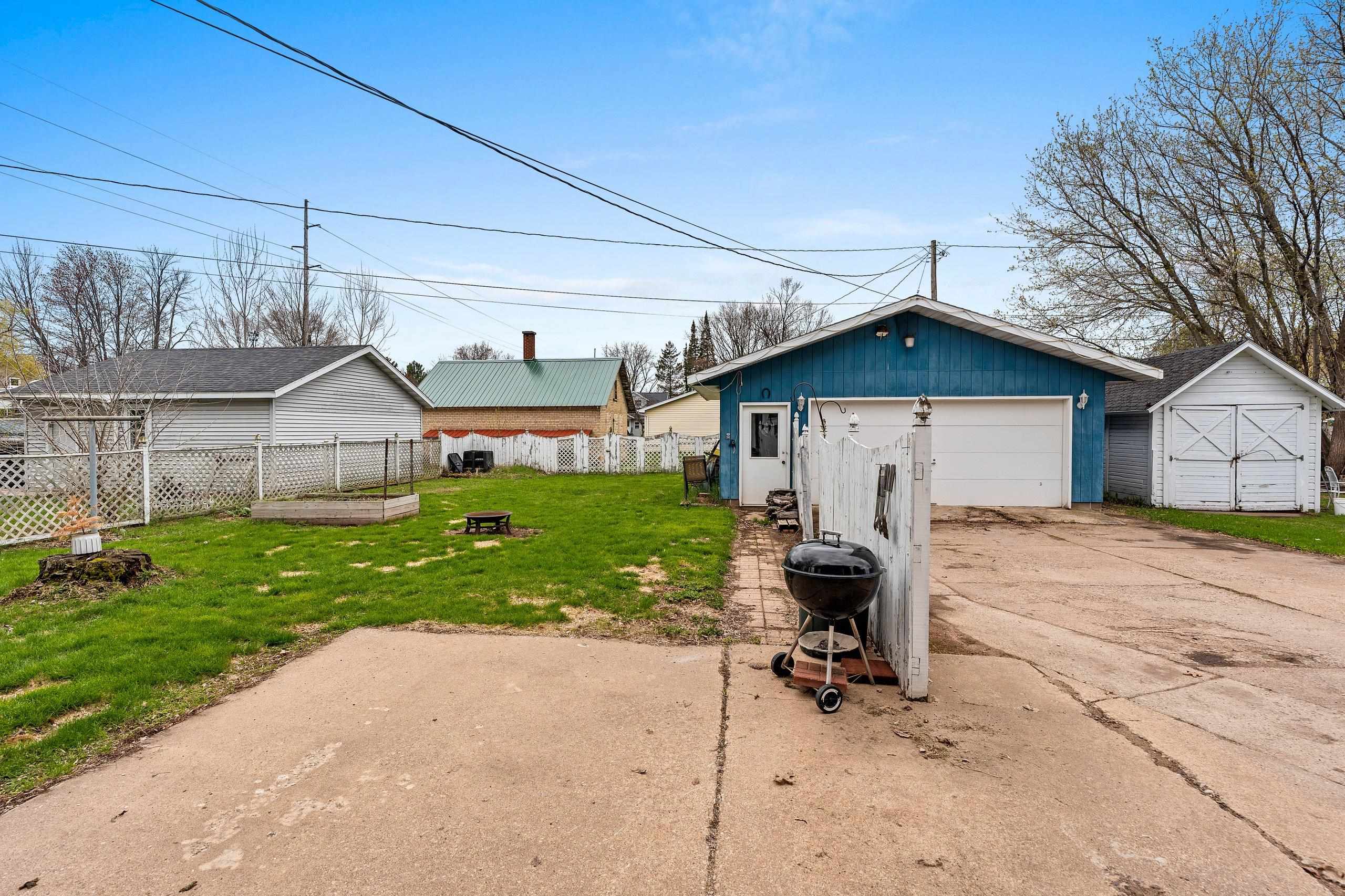 Shawano, Wisconsin 54166, United States, 3 Bedrooms Bedrooms, ,2 BathroomsBathrooms,Residential,Active,123379