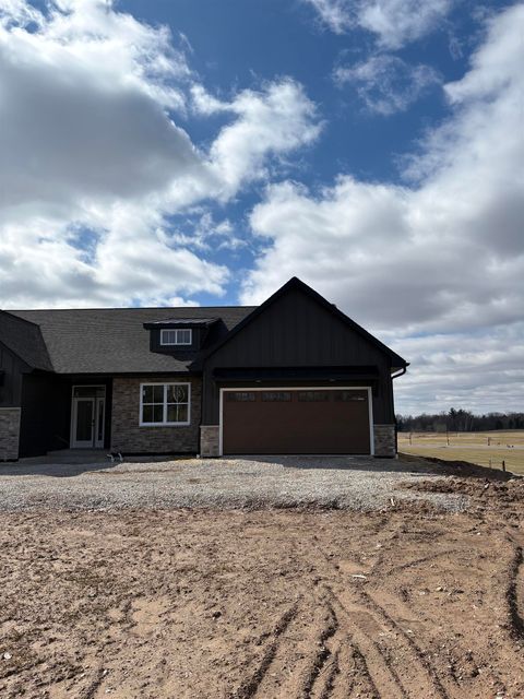 Photo of 3395 SHAWANO Avenue, GREEN BAY, WI 54313 (MLS # 50323393)