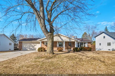 Photo of 3165 HUMBOLDT Road, GREEN BAY, WI 54311 (MLS # 50321851)