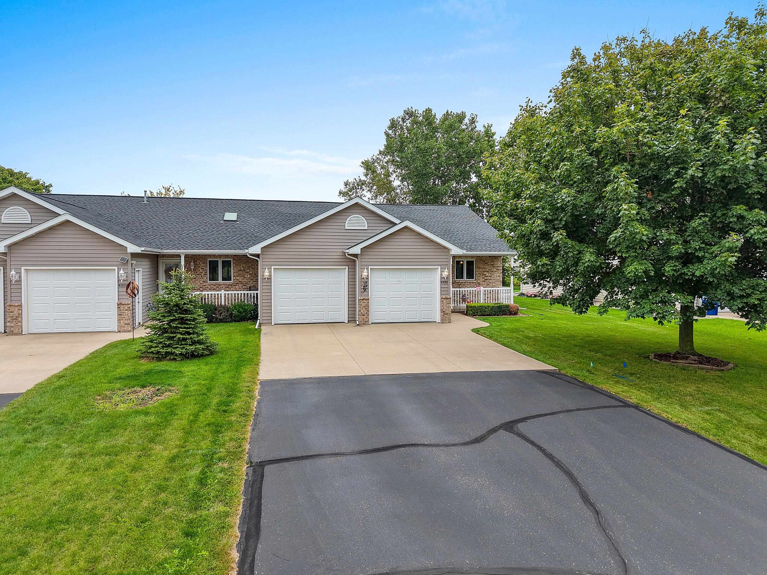 N1226 REDWING Drive