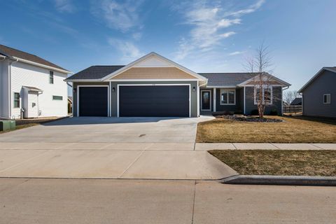 Photo of 1594 SAGE Crossing, OSHKOSH, WI 54904 (MLS # 50322048)