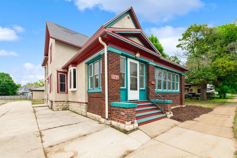 Photo of 714 14TH Avenue, MENOMINEE, MI 49858 (MLS # 50333018)