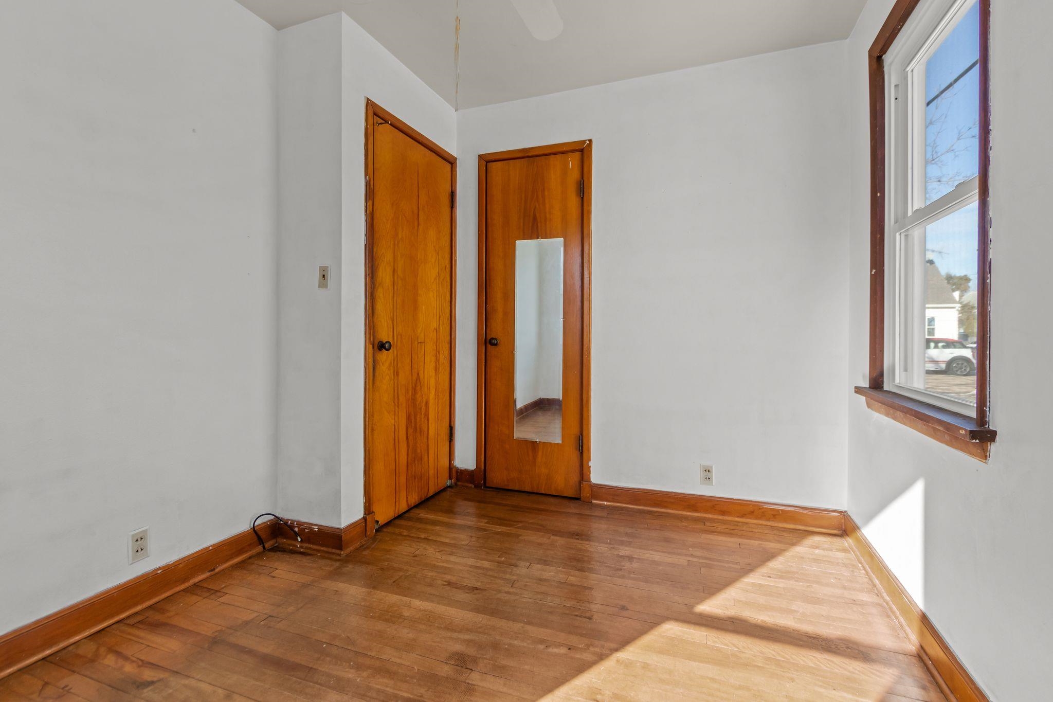 648 ROOSEVELT Street