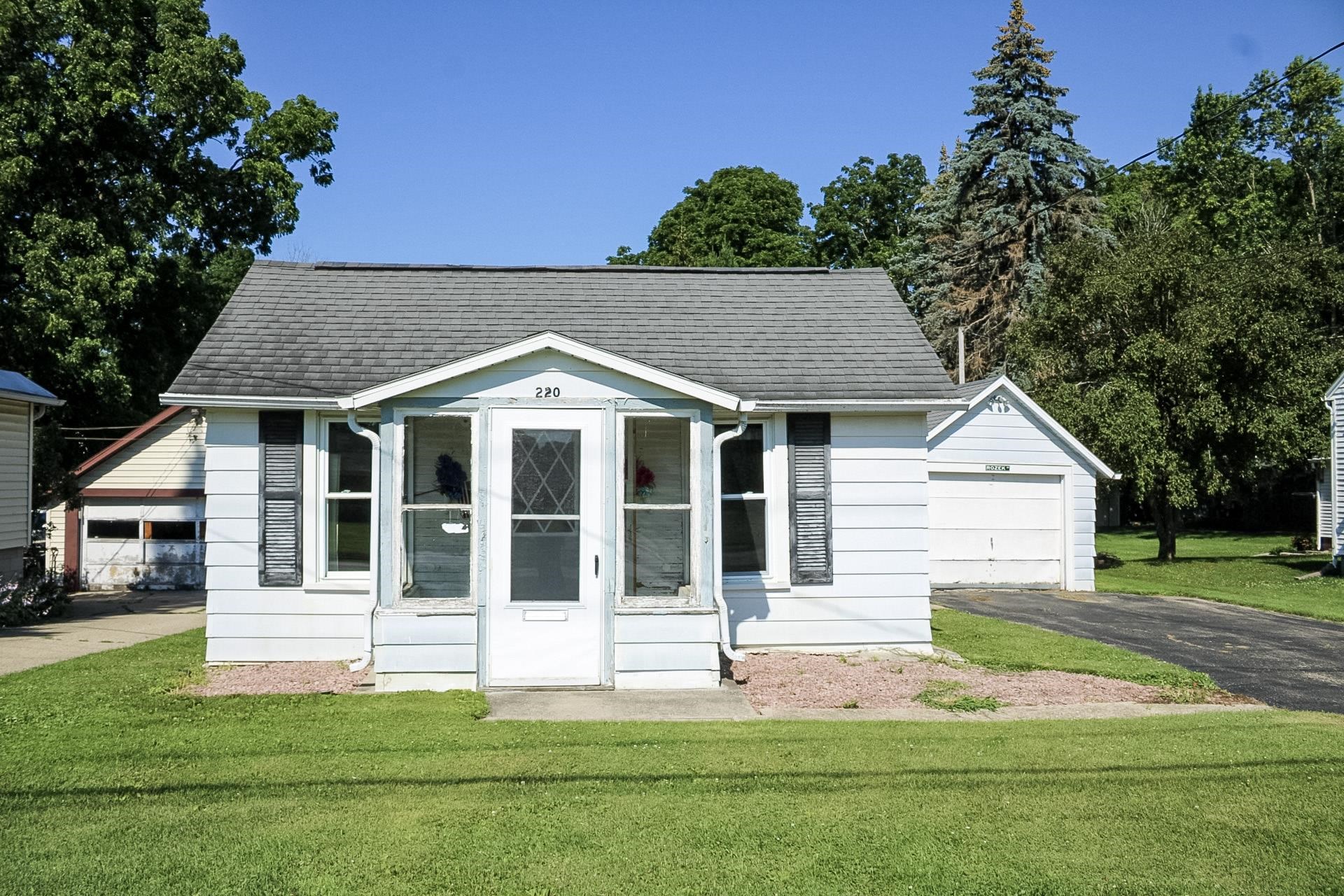 220 UNION Street
