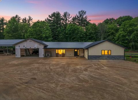 Photo of N7289 BIRCH Lane, SHAWANO, WI 54166 (MLS # 50327107)