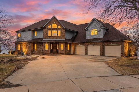 Photo of 3220 OLD ORCHARD Lane, OSHKOSH, WI 54902 (MLS # 50322024)