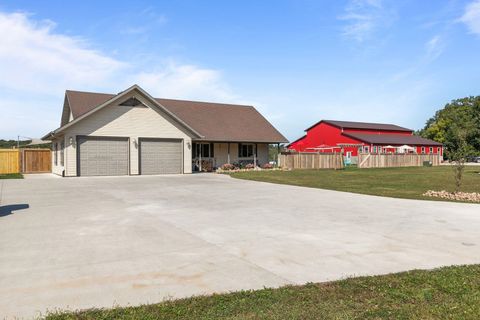 Photo of E1256 JOHNSON Road, IOLA, WI 54945 (MLS # 50315793)