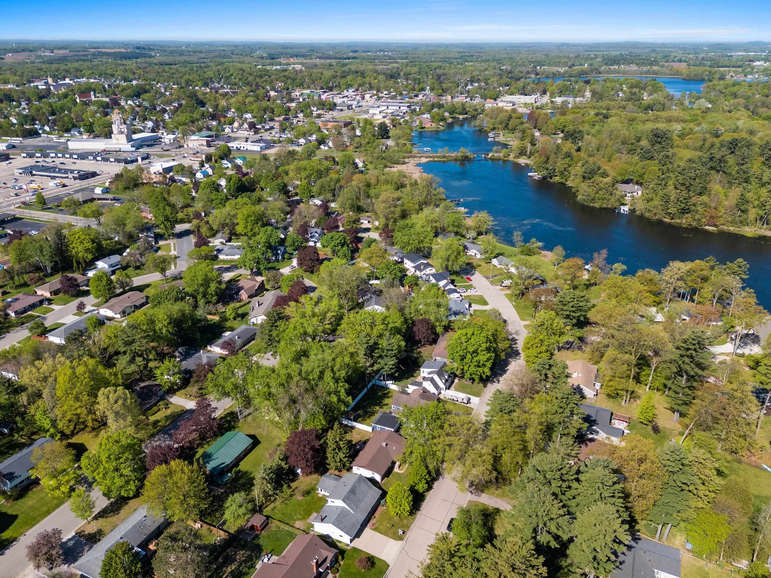 Shawano, Wisconsin 54166, United States, 3 Bedrooms Bedrooms, ,3 BathroomsBathrooms,Residential,Active,133556