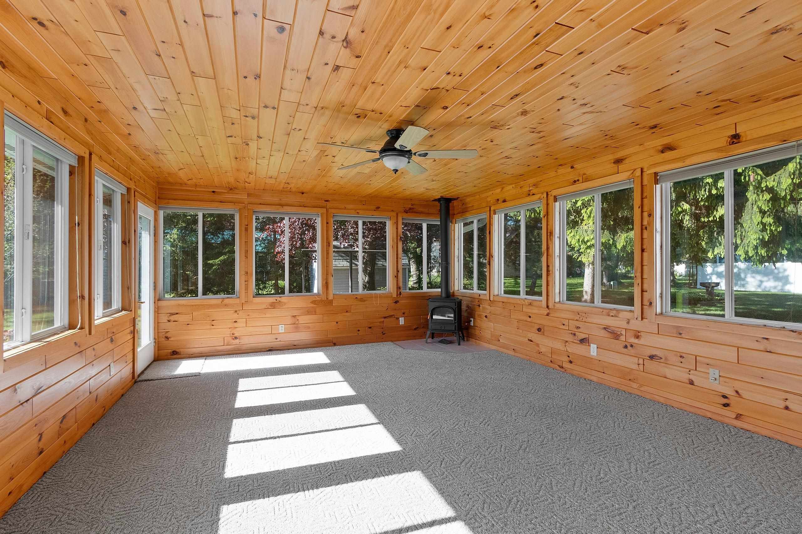 Shawano, Wisconsin 54166, United States, 3 Bedrooms Bedrooms, ,3 BathroomsBathrooms,Residential,Active,133556