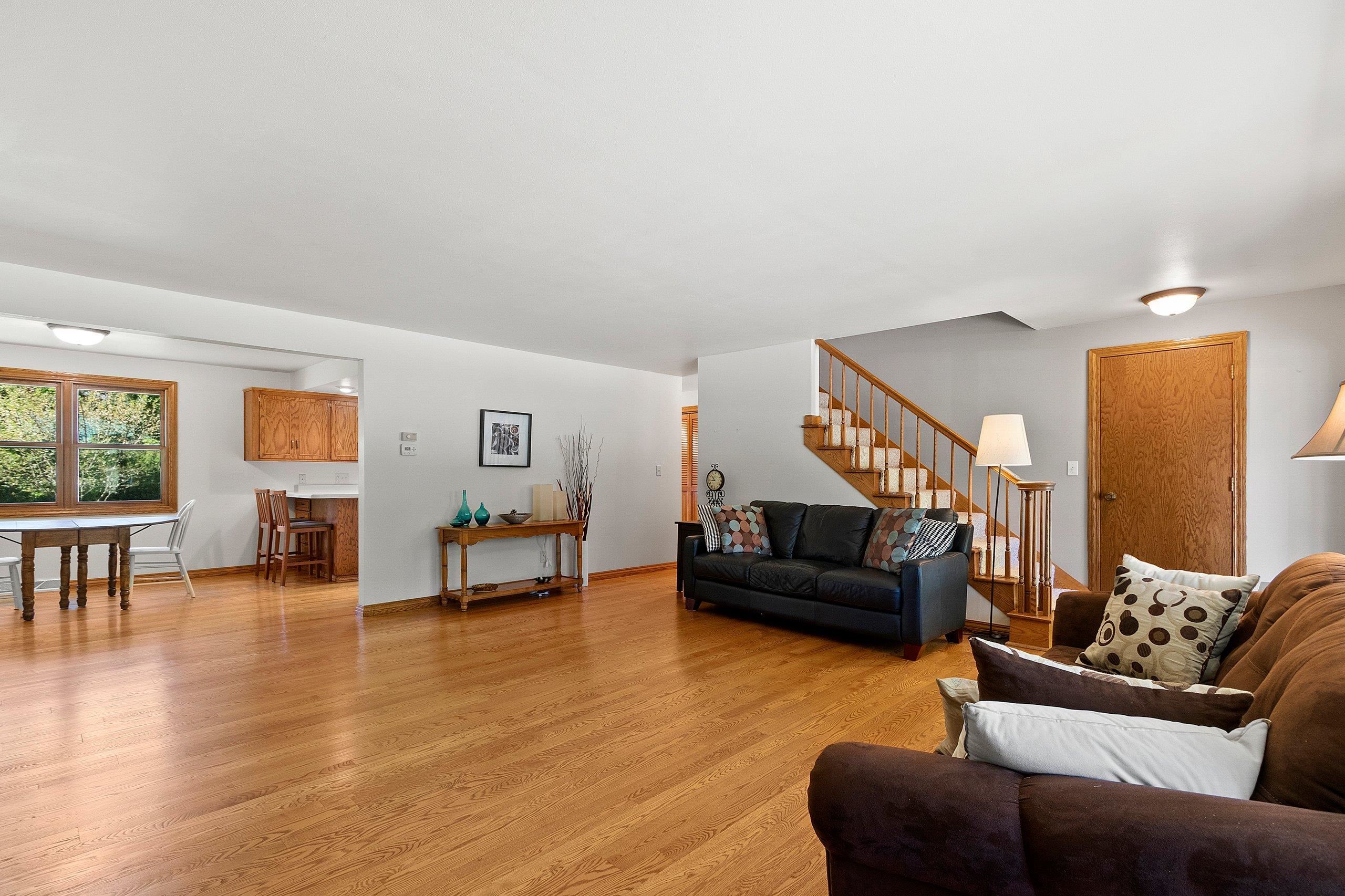 Shawano, Wisconsin 54166, United States, 3 Bedrooms Bedrooms, ,3 BathroomsBathrooms,Residential,Active,133556