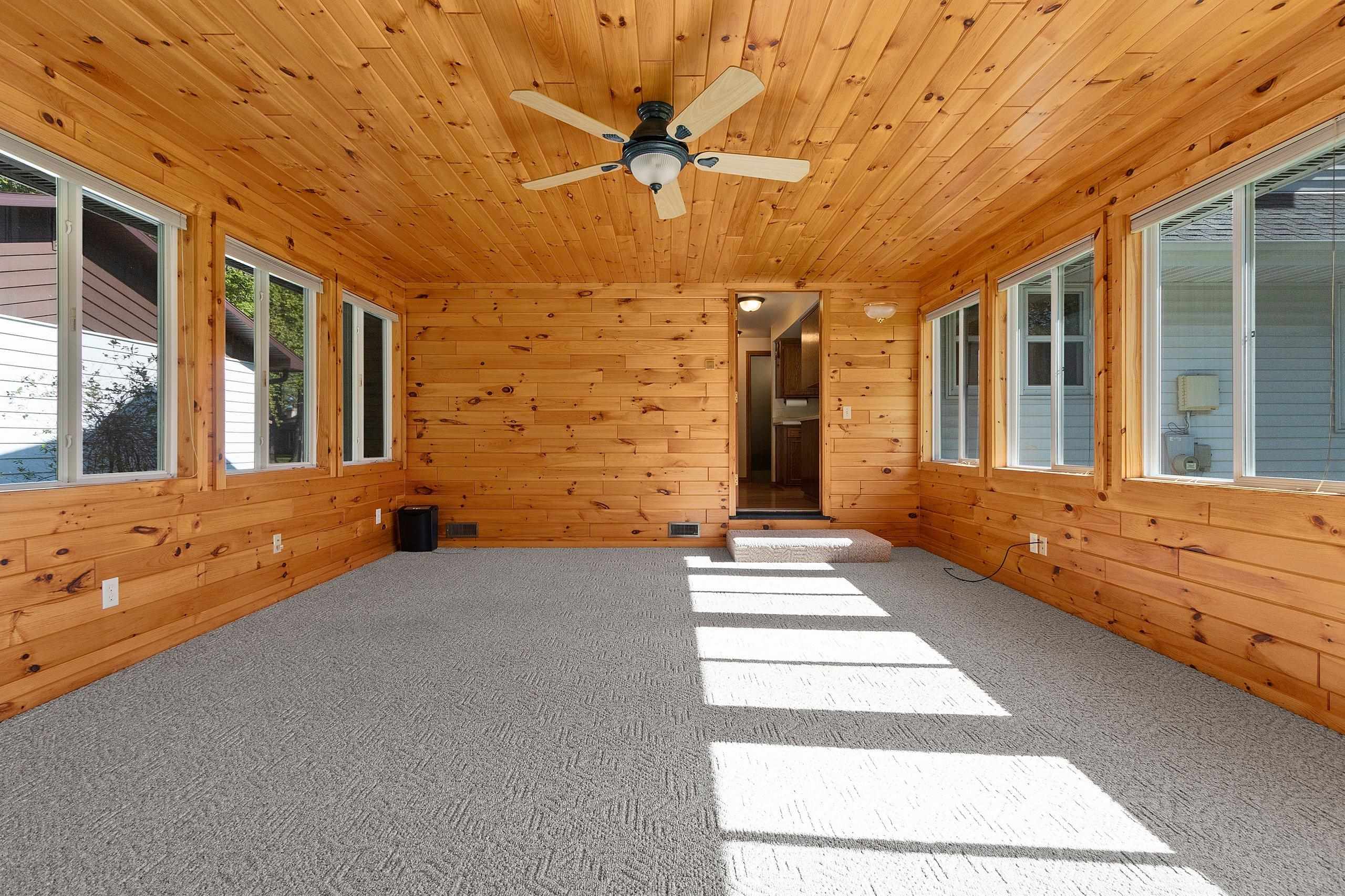 Shawano, Wisconsin 54166, United States, 3 Bedrooms Bedrooms, ,3 BathroomsBathrooms,Residential,Active,133556