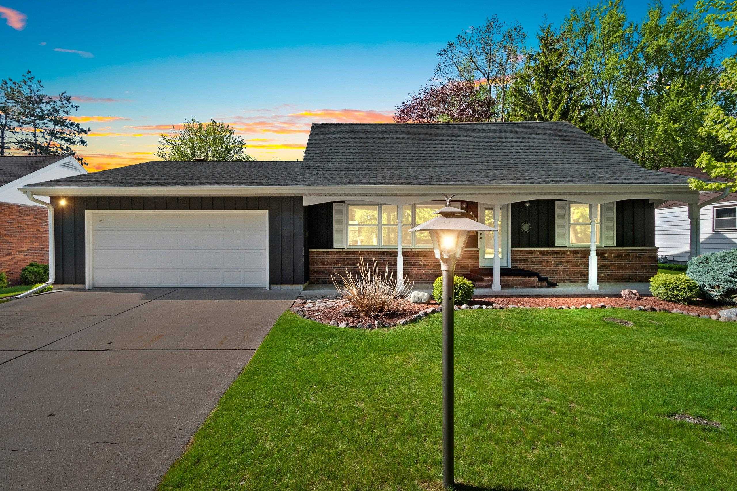 Shawano, Wisconsin 54166, United States, 3 Bedrooms Bedrooms, ,3 BathroomsBathrooms,Residential,Active,133556