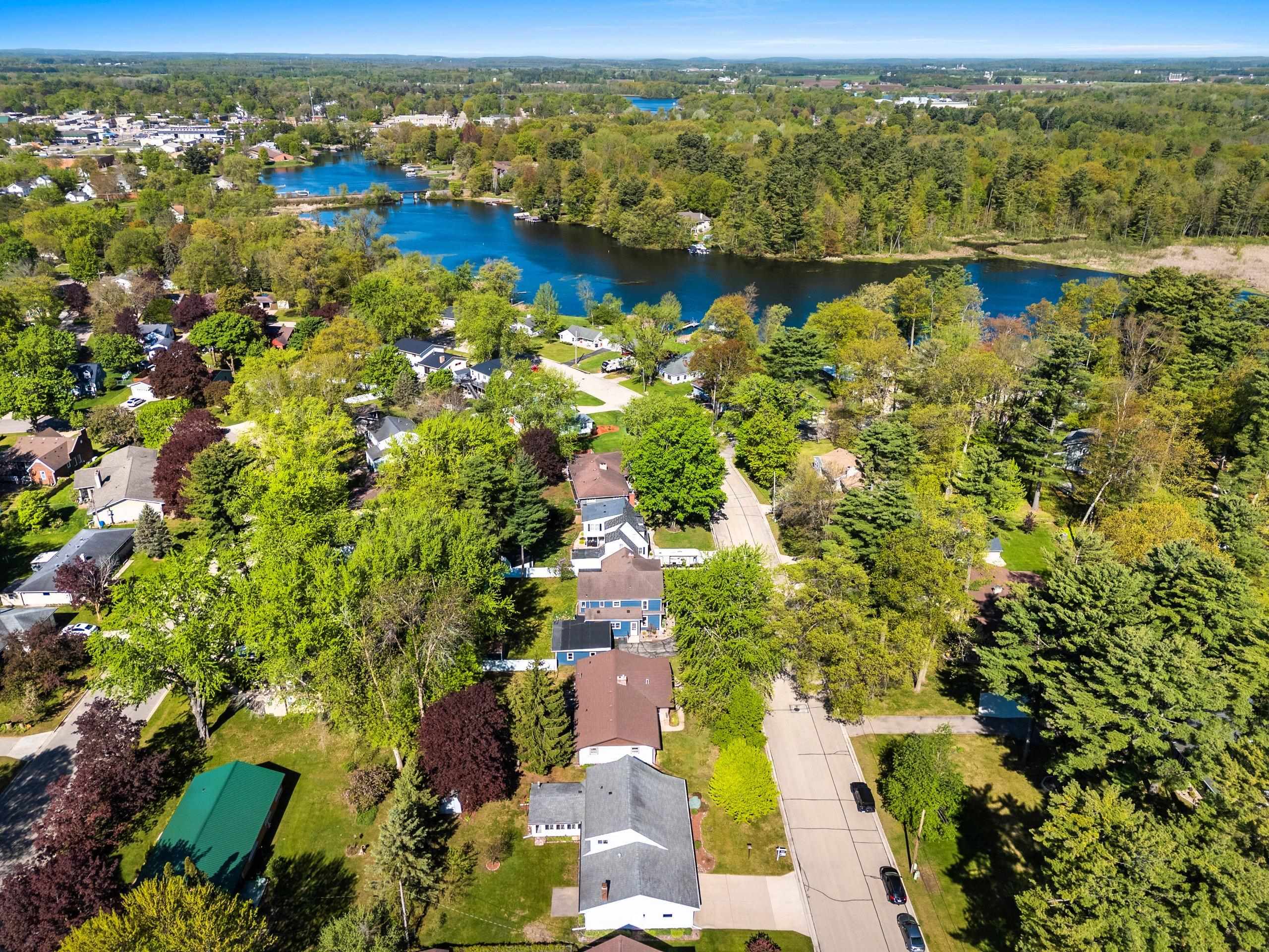 Shawano, Wisconsin 54166, United States, 3 Bedrooms Bedrooms, ,3 BathroomsBathrooms,Residential,Active,133556