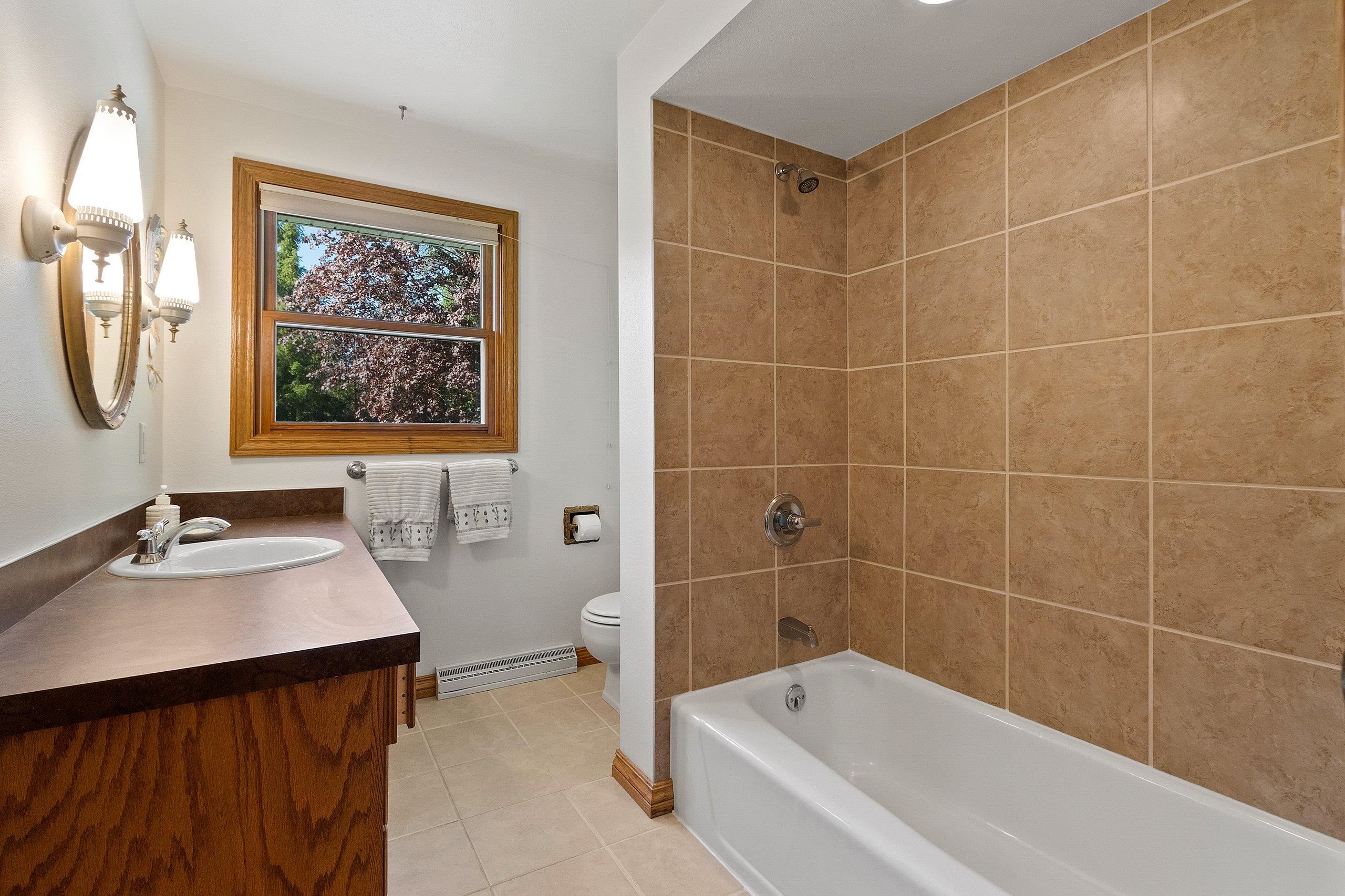 Shawano, Wisconsin 54166, United States, 3 Bedrooms Bedrooms, ,3 BathroomsBathrooms,Residential,Active,133556