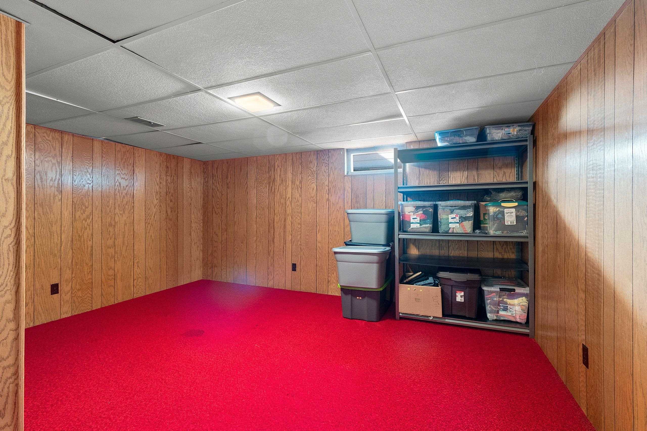 Shawano, Wisconsin 54166, United States, 3 Bedrooms Bedrooms, ,3 BathroomsBathrooms,Residential,Active,133556