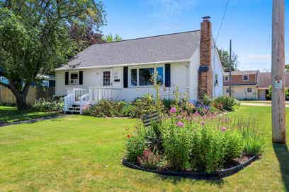 701 E 10TH Street KAUKAUNA WI 54130