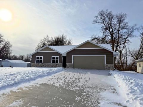 Photo of 1921 LONE GROVE Avenue, GREEN BAY, WI 54303 (MLS # 50320283)
