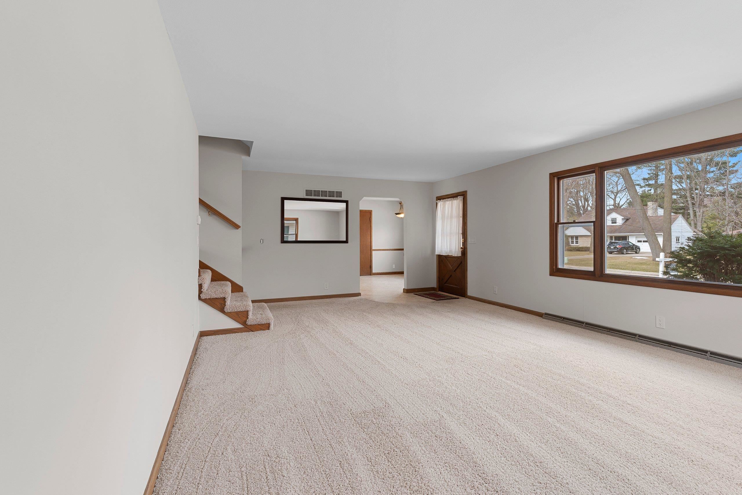 Shawano, Wisconsin 54166, United States, 3 Bedrooms Bedrooms, ,2 BathroomsBathrooms,Residential,Pending,102538