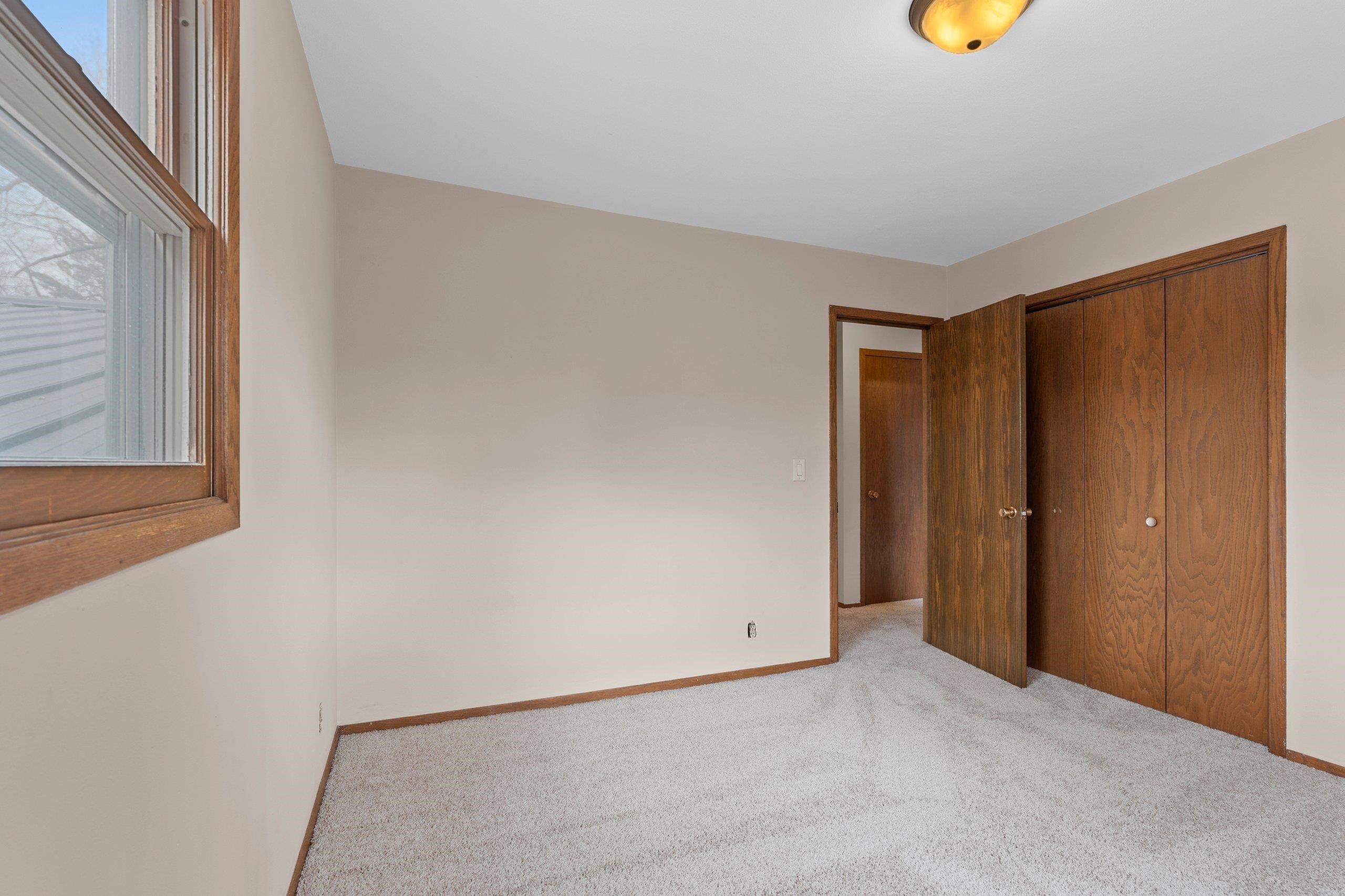 Shawano, Wisconsin 54166, United States, 3 Bedrooms Bedrooms, ,2 BathroomsBathrooms,Residential,Pending,102538