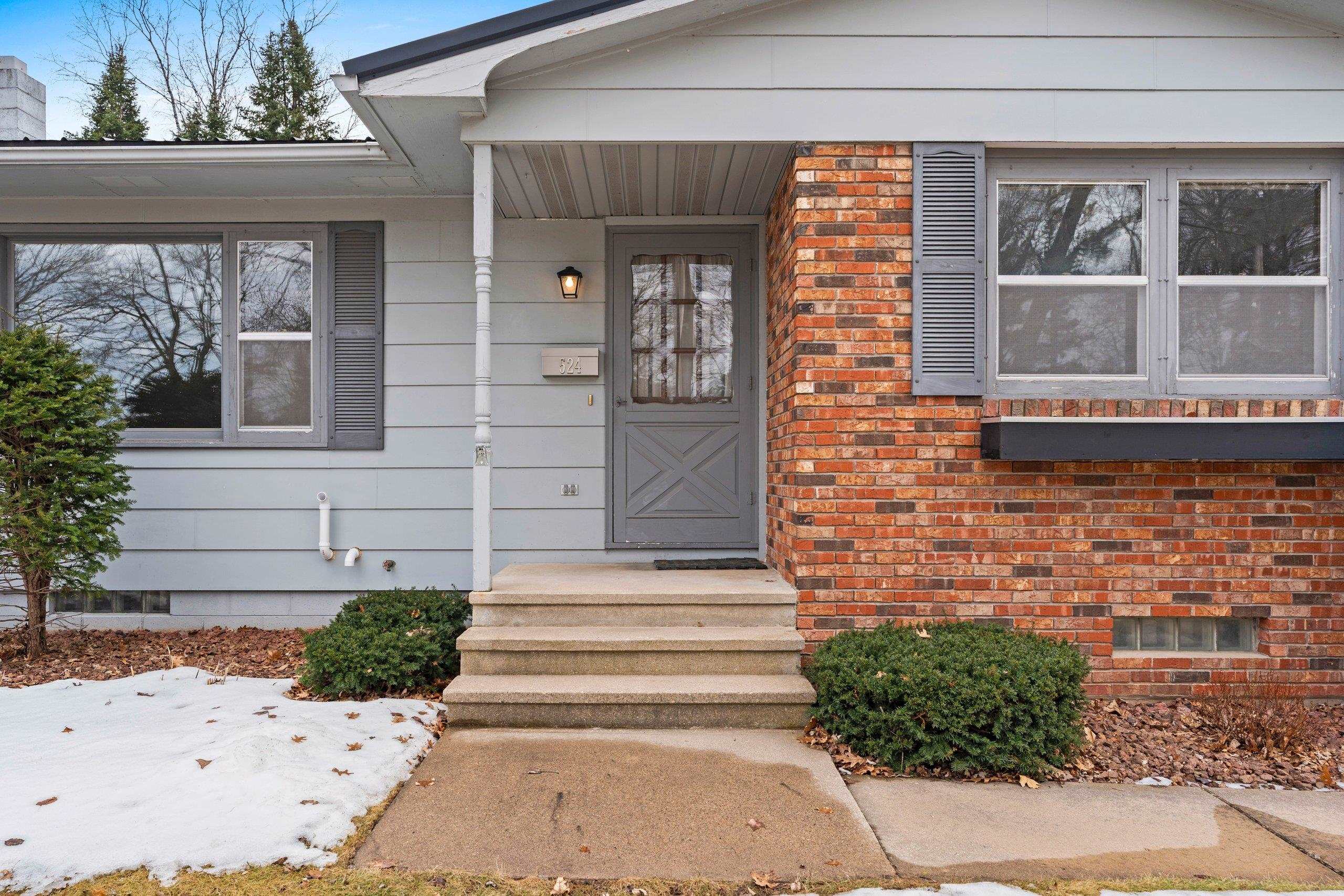 Shawano, Wisconsin 54166, United States, 3 Bedrooms Bedrooms, ,2 BathroomsBathrooms,Residential,Pending,102538