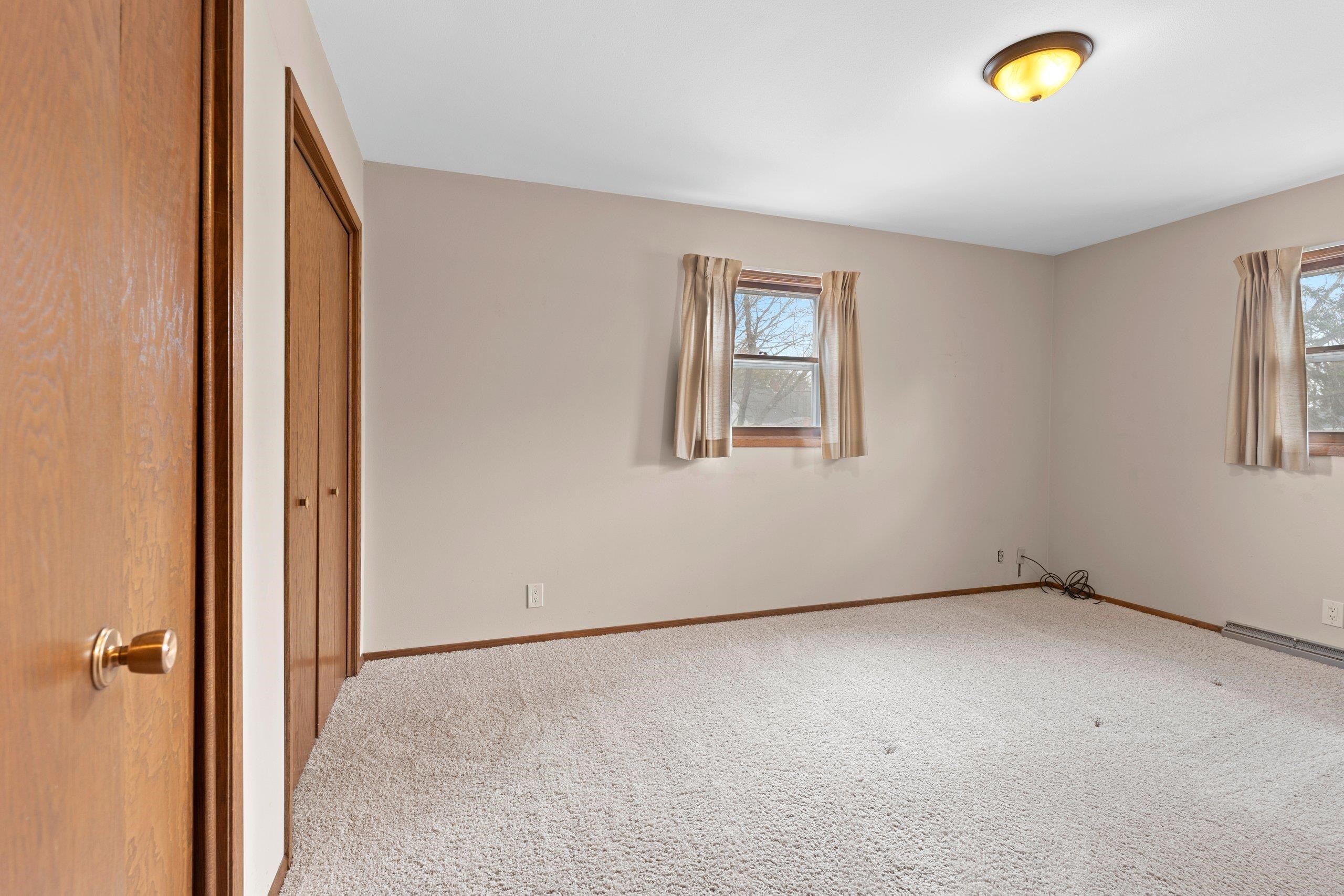 Shawano, Wisconsin 54166, United States, 3 Bedrooms Bedrooms, ,2 BathroomsBathrooms,Residential,Pending,102538