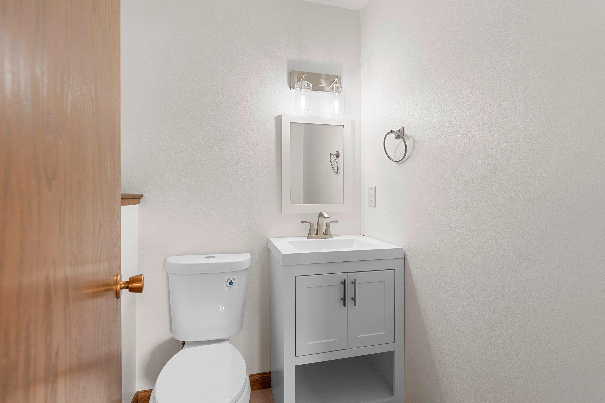 Shawano, Wisconsin 54166, United States, 3 Bedrooms Bedrooms, ,2 BathroomsBathrooms,Residential,Pending,102538