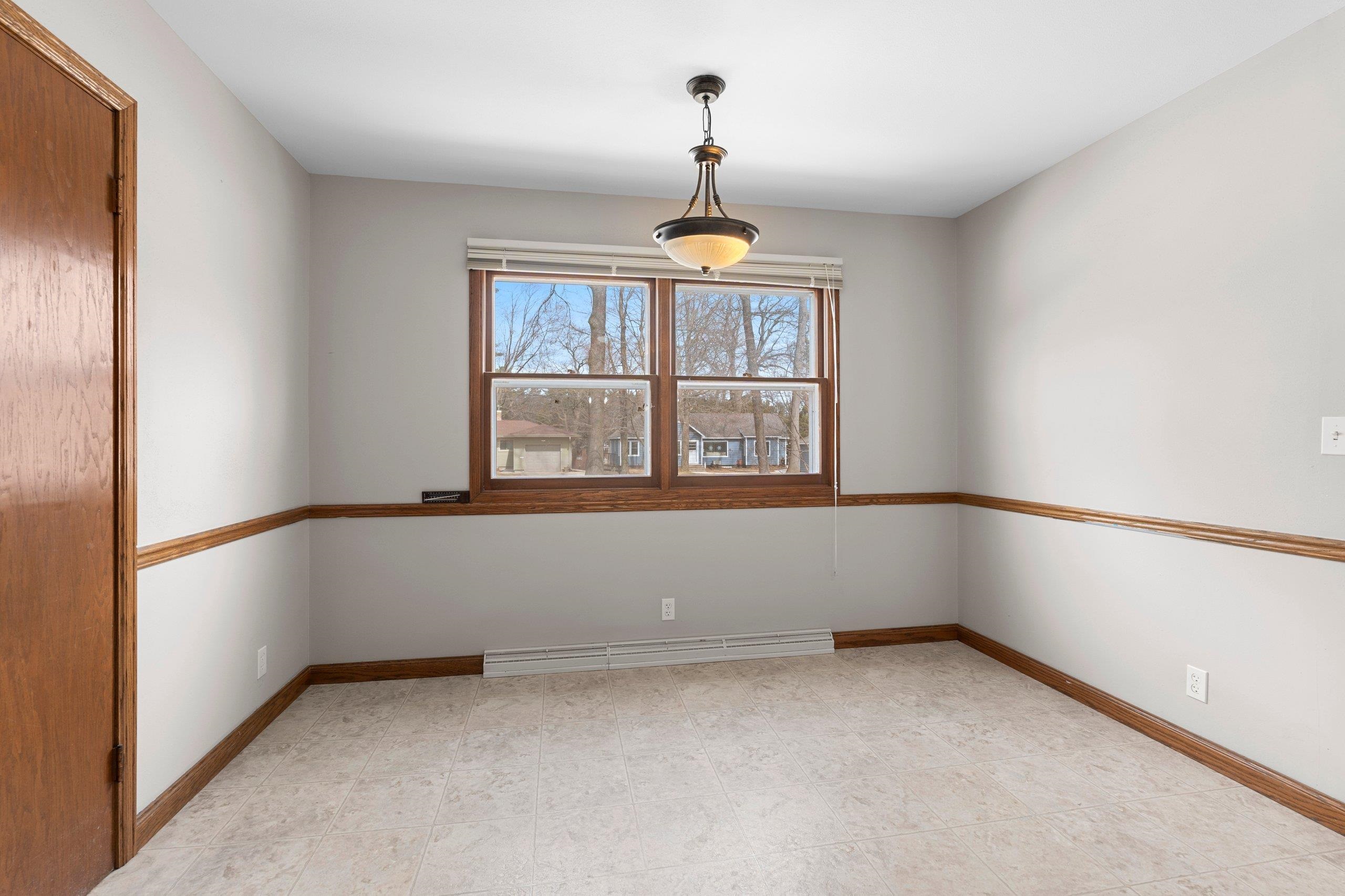 Shawano, Wisconsin 54166, United States, 3 Bedrooms Bedrooms, ,2 BathroomsBathrooms,Residential,Pending,102538