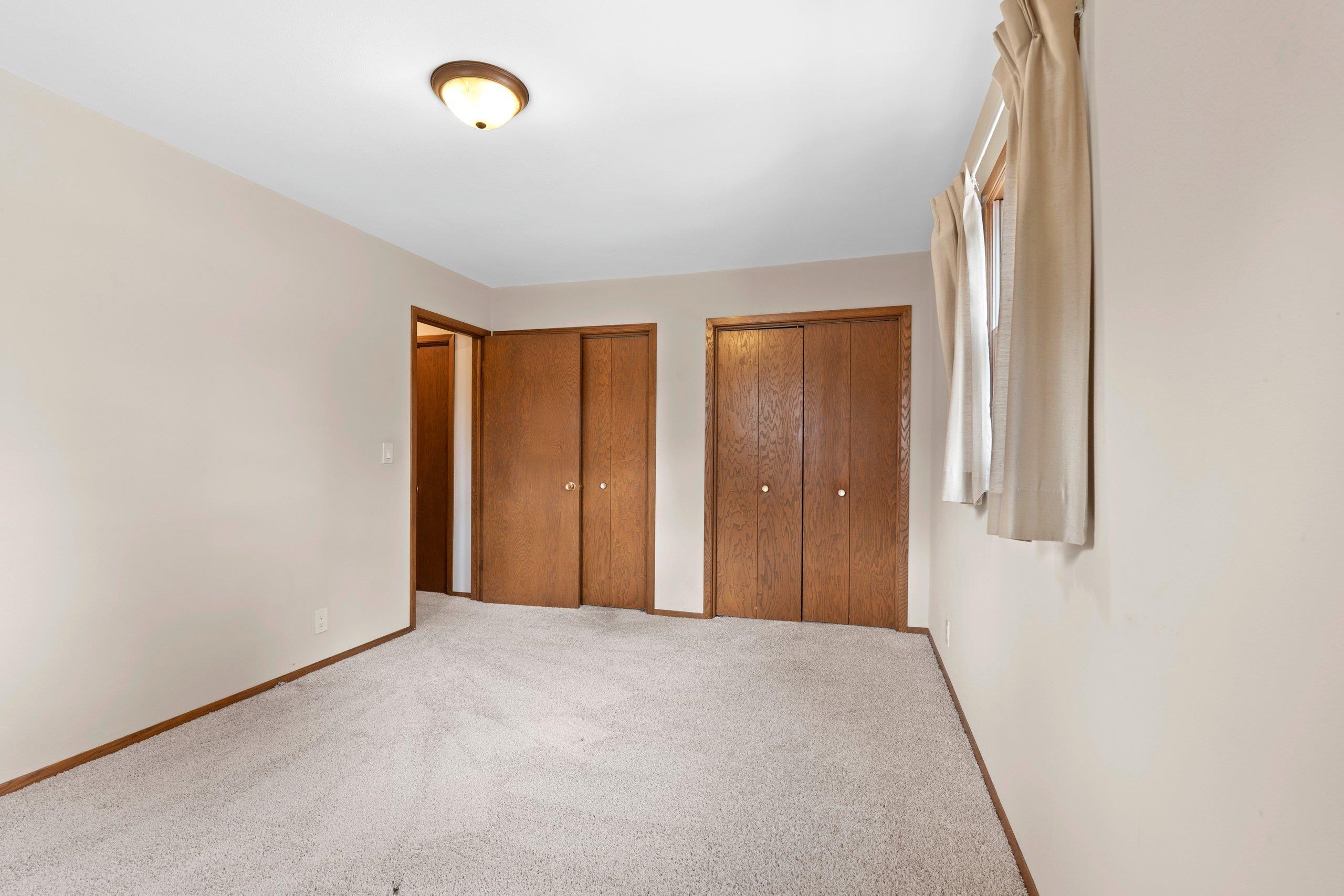 Shawano, Wisconsin 54166, United States, 3 Bedrooms Bedrooms, ,2 BathroomsBathrooms,Residential,Pending,102538