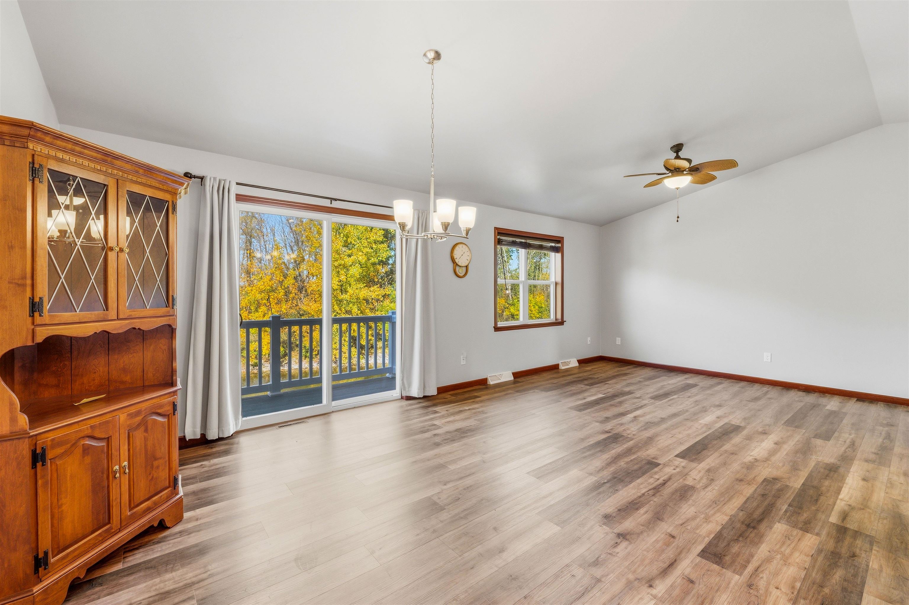 1520 MISTRAL Lane