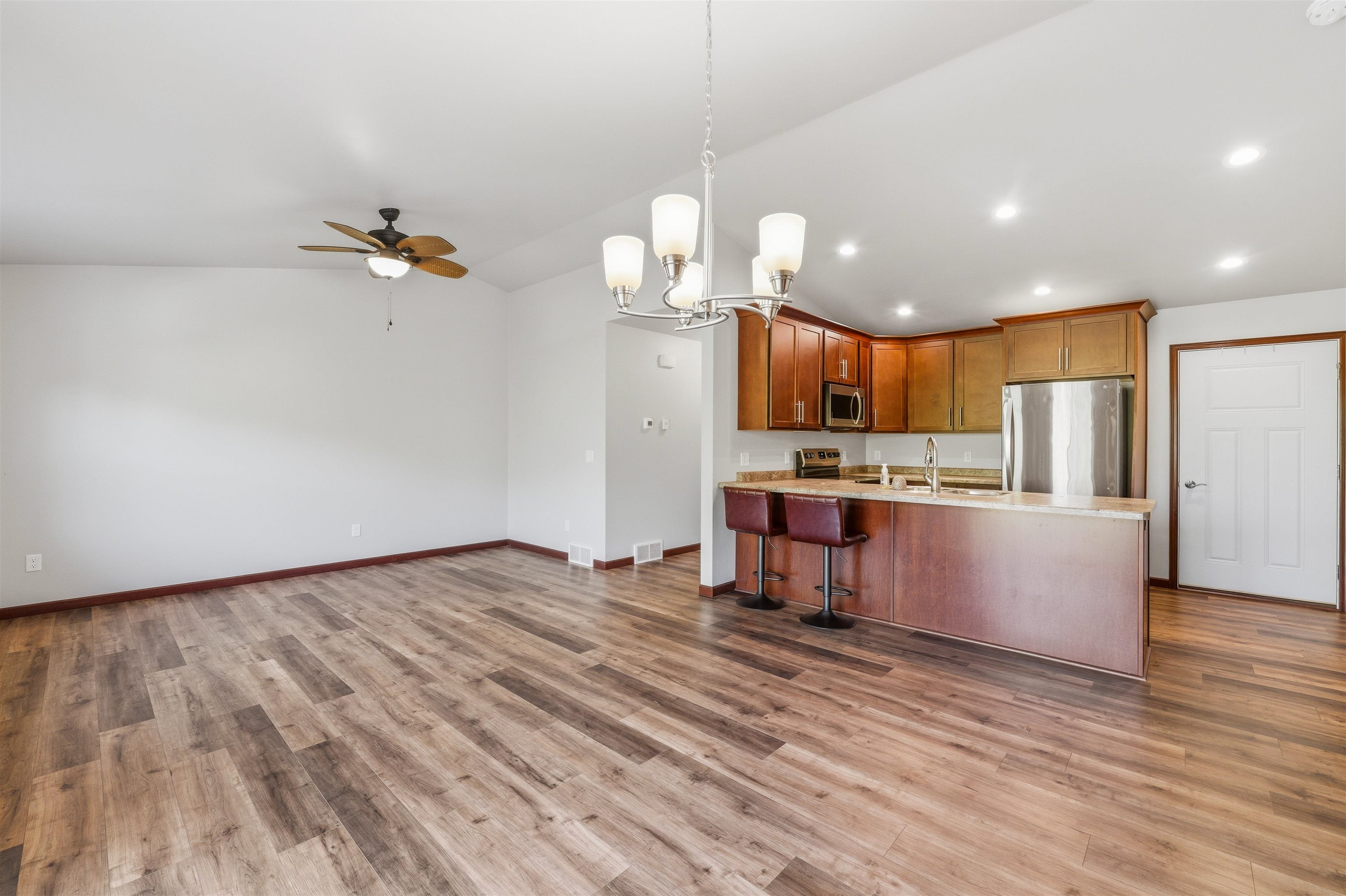 1520 MISTRAL Lane