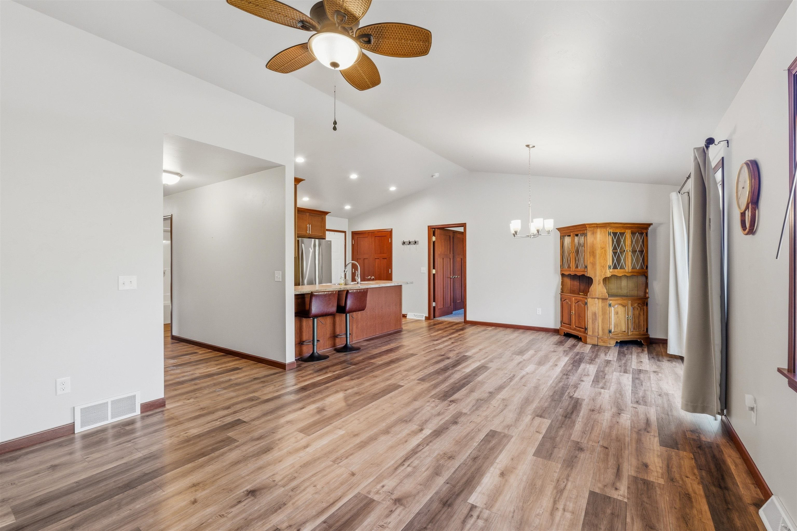 1520 MISTRAL Lane
