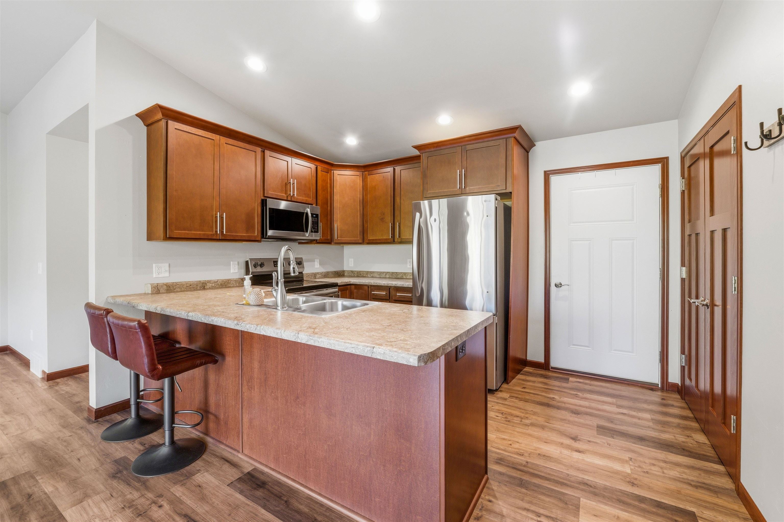 1520 MISTRAL Lane