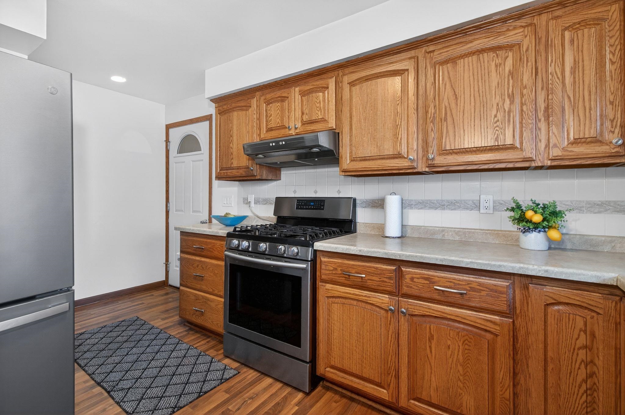 1201 APPLETON Street