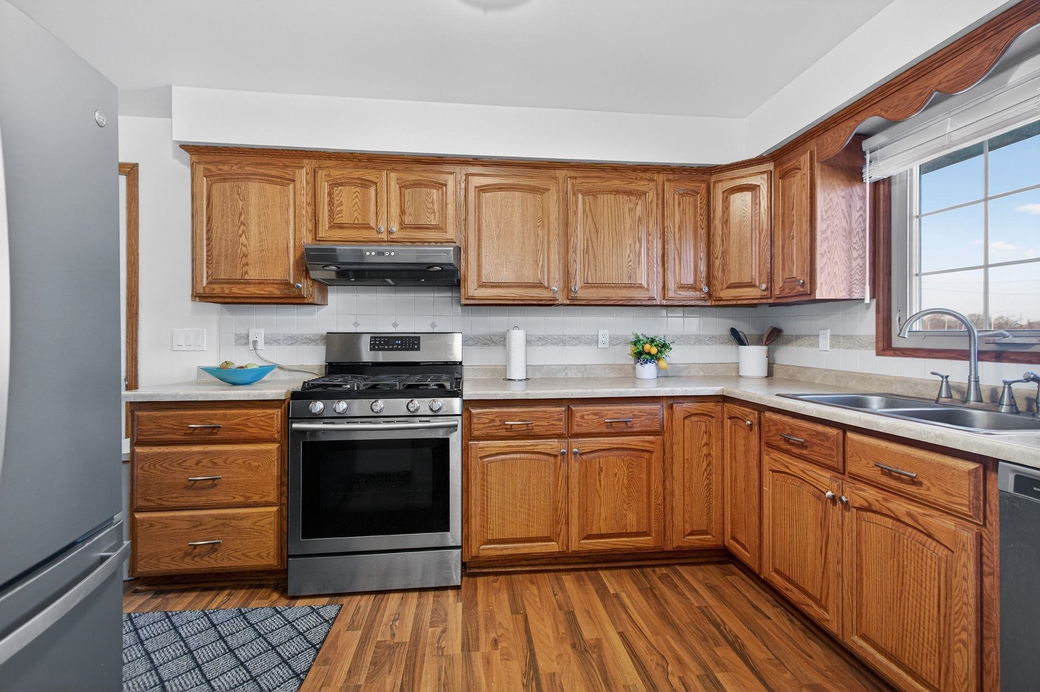 1201 APPLETON Street