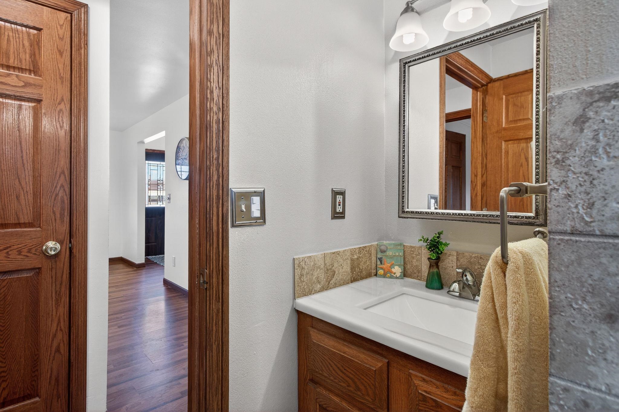 1201 APPLETON Street