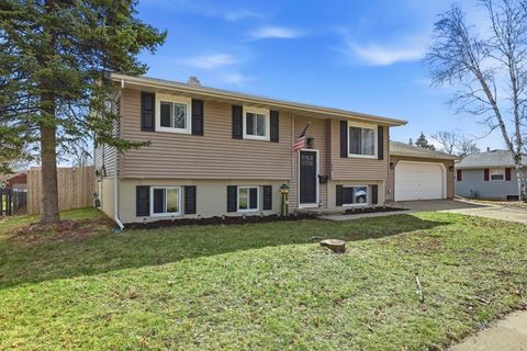 Photo of 124 S SCHAEFER Street, APPLETON, WI 54915 (MLS # 50323227)