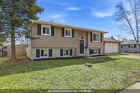 Photo of 124 S SCHAEFER Street, APPLETON, WI 54915 (MLS # 50323227)