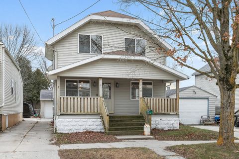 Photo of 1719 21ST Street, TWO RIVERS, WI 54241 (MLS # 50323150)