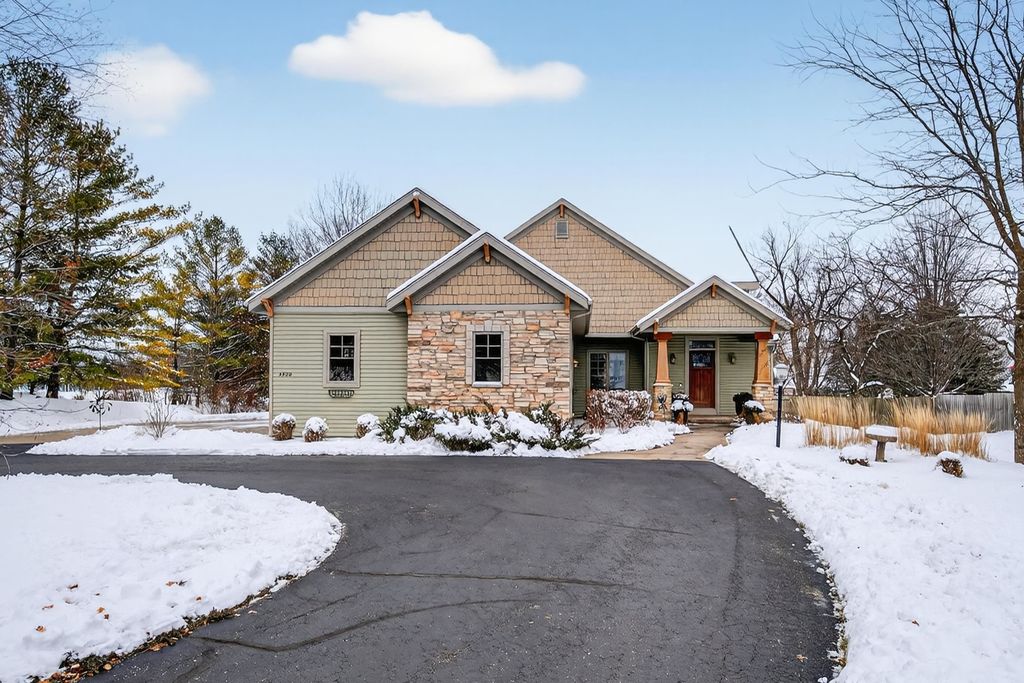 Photo of 4920 N MEADE Street, APPLETON, WI 54913 (MLS # 50314705)