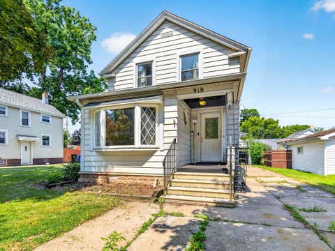 Photo of 919 GRIGNON Street, KAUKAUNA, WI 54130 (MLS # 50330196)