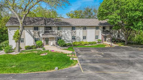 Photo of 1 ALTENDORF Place #8, KAUKAUNA, WI 54130 (MLS # 50327128)