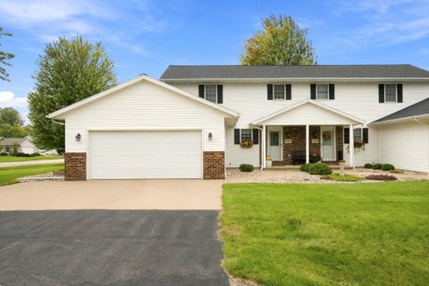 Photo of N9673 HOPFENSPERGER Road, APPLETON, WI 54915 (MLS # 50333076)