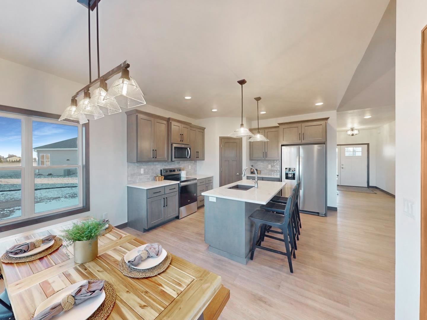 Luxemburg, Wisconsin 54217, United States, 3 Bedrooms Bedrooms, ,2 BathroomsBathrooms,Residential,Active,112170