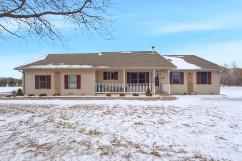 Photo of 1150 W LAKE Street, CHILTON, WI 53014 (MLS # 50320356)