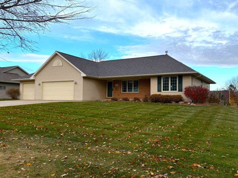 Photo of 3186 LIBERTY BELL Road, GREEN BAY, WI 54313 (MLS # 50318502)