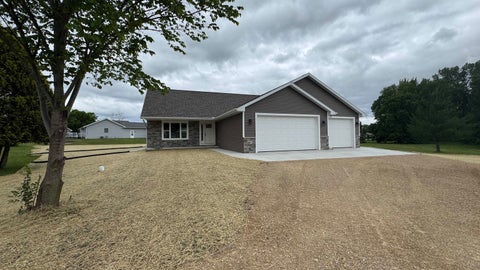 Photo of 709 ROBIN Street, NEW LONDON, WI 54961 (MLS # 50327484)